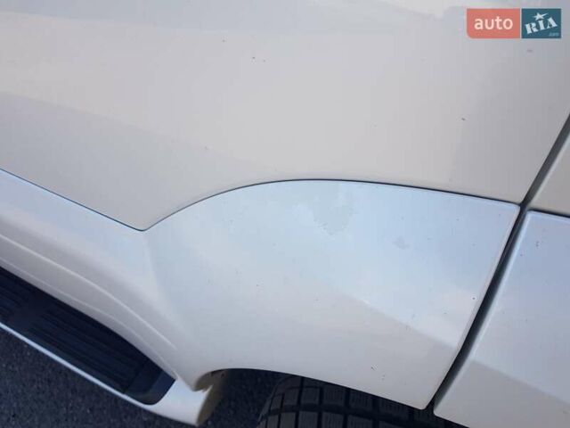 Белый Лексус ГХ, объемом двигателя 4.66 л и пробегом 316 тыс. км за 16500 $, фото 15 на Automoto.ua