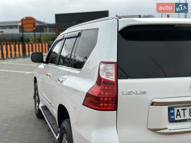 Белый Лексус ГХ, объемом двигателя 4.6 л и пробегом 249 тыс. км за 26500 $, фото 2 на Automoto.ua