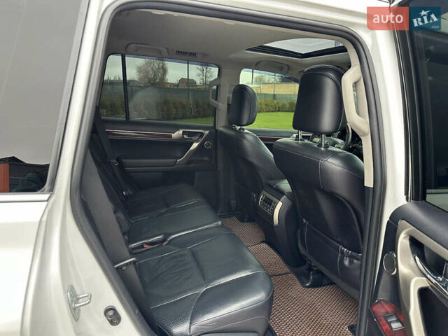 Белый Лексус ГХ, объемом двигателя 4.6 л и пробегом 249 тыс. км за 26500 $, фото 11 на Automoto.ua