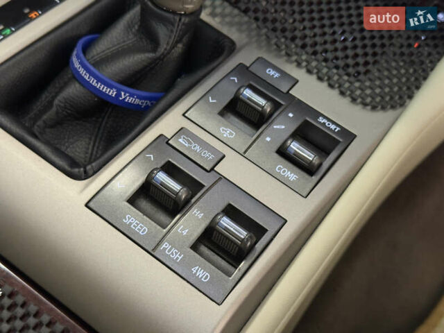 Белый Лексус ГХ, объемом двигателя 4.61 л и пробегом 210 тыс. км за 26499 $, фото 30 на Automoto.ua