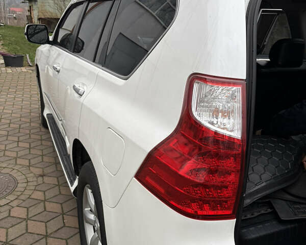 Білий Лексус ГХ, об'ємом двигуна 4.6 л та пробігом 293 тис. км за 20500 $, фото 22 на Automoto.ua