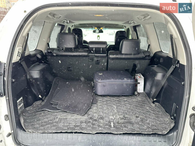 Білий Лексус ГХ, об'ємом двигуна 4.61 л та пробігом 294 тис. км за 21000 $, фото 31 на Automoto.ua