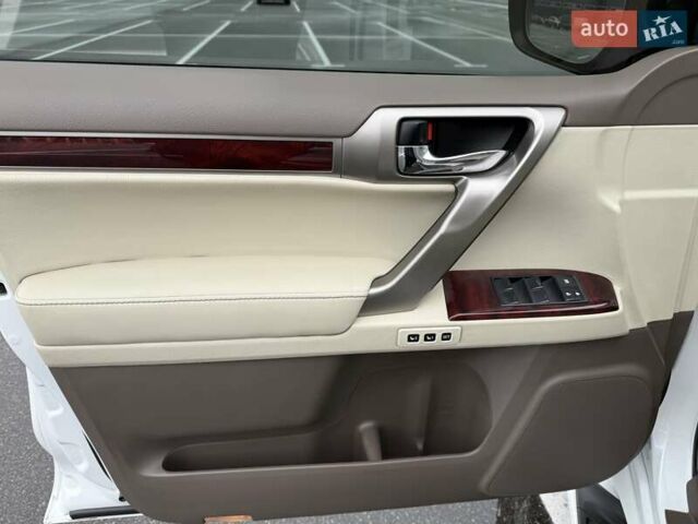 Білий Лексус ГХ, об'ємом двигуна 4.61 л та пробігом 138 тис. км за 28500 $, фото 21 на Automoto.ua