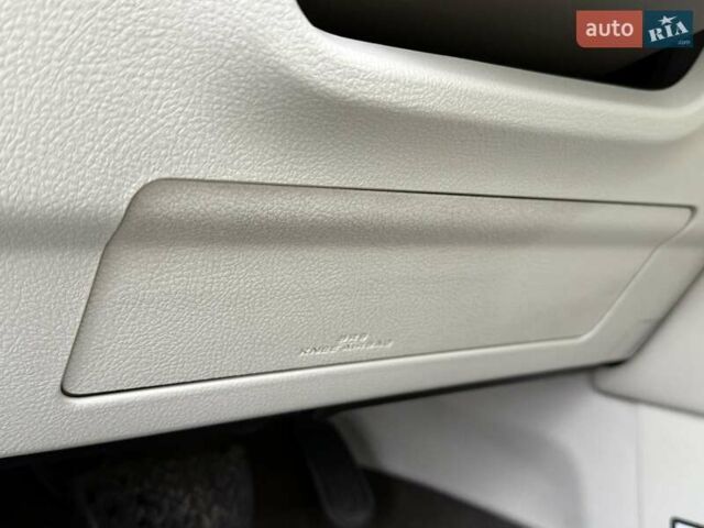 Білий Лексус ГХ, об'ємом двигуна 4.61 л та пробігом 138 тис. км за 28500 $, фото 35 на Automoto.ua