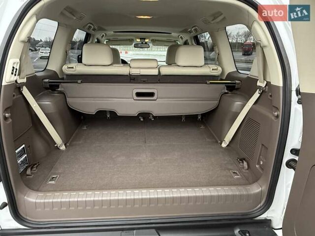 Білий Лексус ГХ, об'ємом двигуна 4.61 л та пробігом 138 тис. км за 28500 $, фото 17 на Automoto.ua