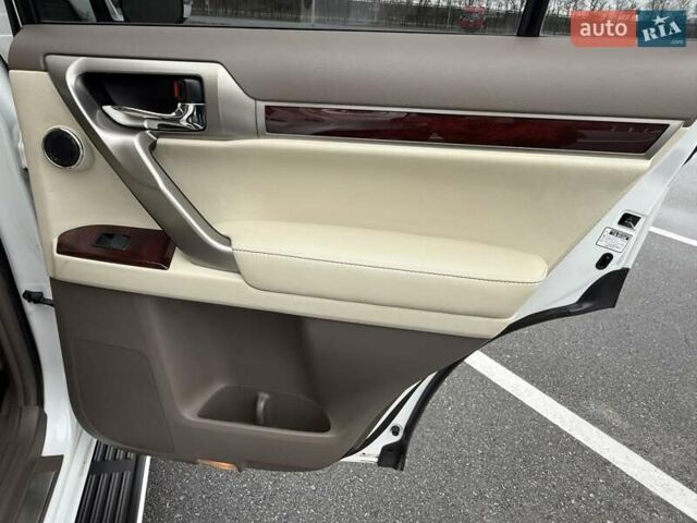 Білий Лексус ГХ, об'ємом двигуна 4.61 л та пробігом 138 тис. км за 28500 $, фото 18 на Automoto.ua