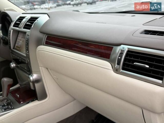 Білий Лексус ГХ, об'ємом двигуна 4.61 л та пробігом 138 тис. км за 28500 $, фото 13 на Automoto.ua