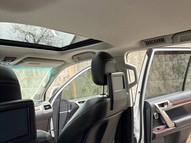 Белый Лексус ГХ, объемом двигателя 4.6 л и пробегом 293 тыс. км за 20500 $, фото 18 на Automoto.ua