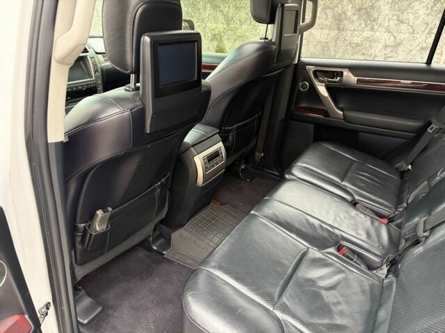 Белый Лексус ГХ, объемом двигателя 4.6 л и пробегом 293 тыс. км за 20500 $, фото 12 на Automoto.ua