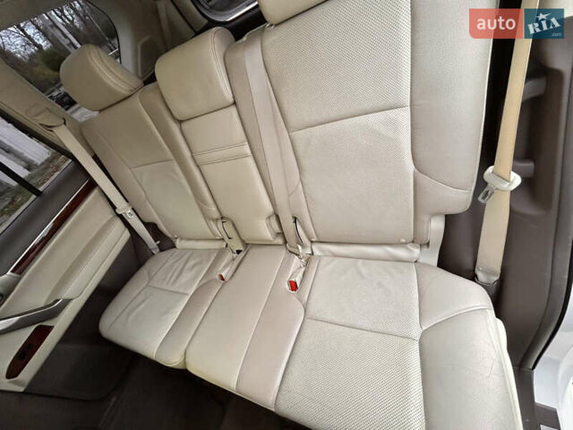 Белый Лексус ГХ, объемом двигателя 4.61 л и пробегом 152 тыс. км за 25000 $, фото 10 на Automoto.ua