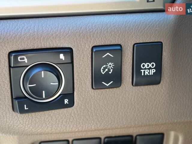 Белый Лексус ГХ, объемом двигателя 4.61 л и пробегом 216 тыс. км за 27500 $, фото 17 на Automoto.ua