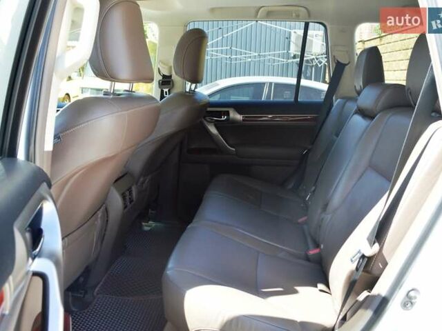 Белый Лексус ГХ, объемом двигателя 4.61 л и пробегом 216 тыс. км за 27500 $, фото 39 на Automoto.ua