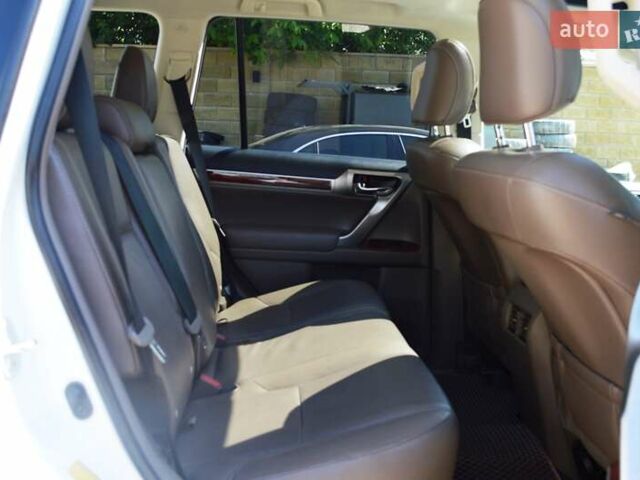 Белый Лексус ГХ, объемом двигателя 4.61 л и пробегом 216 тыс. км за 27500 $, фото 42 на Automoto.ua