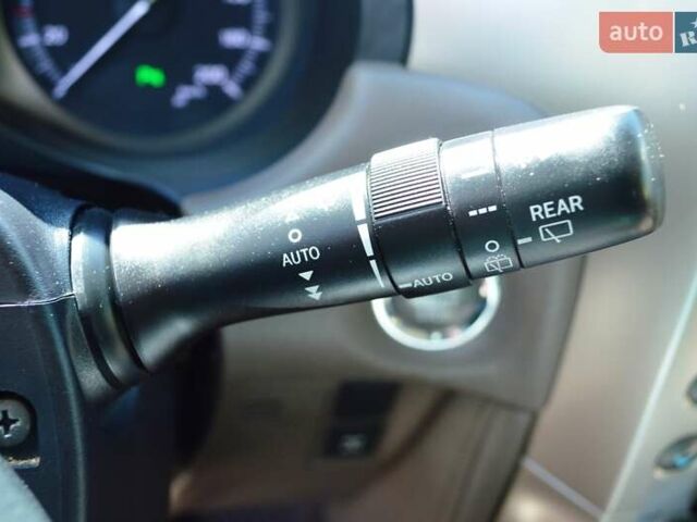 Белый Лексус ГХ, объемом двигателя 4.61 л и пробегом 216 тыс. км за 27500 $, фото 22 на Automoto.ua