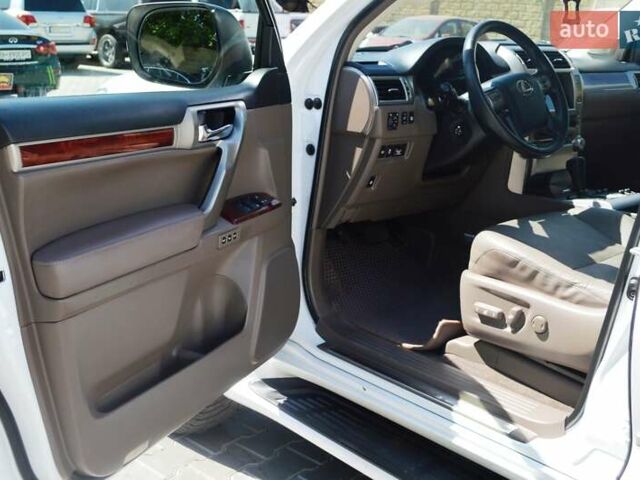 Белый Лексус ГХ, объемом двигателя 4.61 л и пробегом 216 тыс. км за 27500 $, фото 14 на Automoto.ua