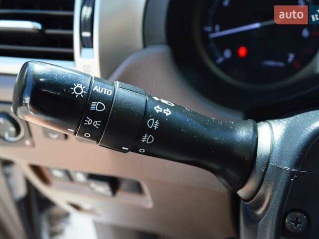 Белый Лексус ГХ, объемом двигателя 4.61 л и пробегом 216 тыс. км за 27500 $, фото 21 на Automoto.ua