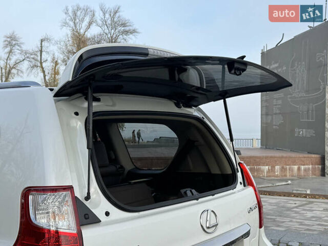 Білий Лексус ГХ, об'ємом двигуна 4.61 л та пробігом 149 тис. км за 30999 $, фото 156 на Automoto.ua