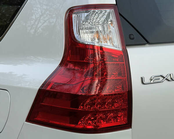 Білий Лексус ГХ, об'ємом двигуна 4.61 л та пробігом 149 тис. км за 30999 $, фото 155 на Automoto.ua