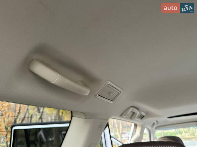 Білий Лексус ГХ, об'ємом двигуна 4.61 л та пробігом 149 тис. км за 30999 $, фото 42 на Automoto.ua