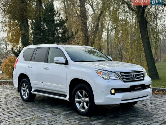 Білий Лексус ГХ, об'ємом двигуна 4.61 л та пробігом 149 тис. км за 30999 $, фото 2 на Automoto.ua