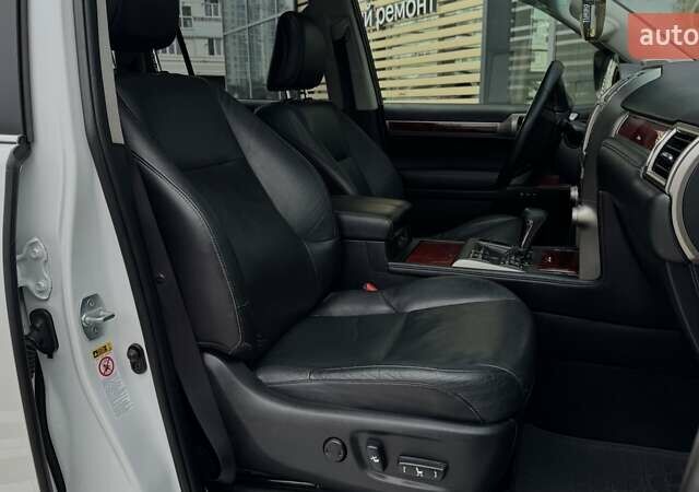Білий Лексус ГХ, об'ємом двигуна 4.61 л та пробігом 229 тис. км за 24510 $, фото 15 на Automoto.ua