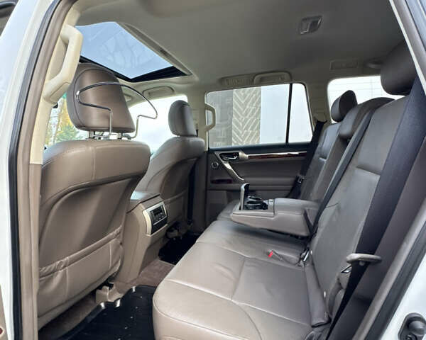 Білий Лексус ГХ, об'ємом двигуна 4.61 л та пробігом 149 тис. км за 30999 $, фото 111 на Automoto.ua