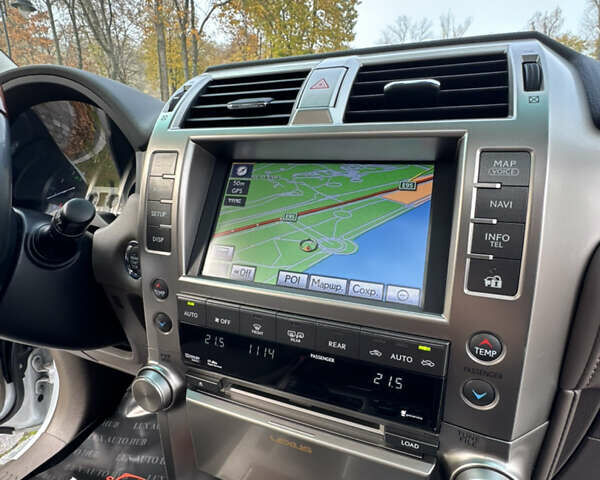 Білий Лексус ГХ, об'ємом двигуна 4.61 л та пробігом 149 тис. км за 30999 $, фото 21 на Automoto.ua