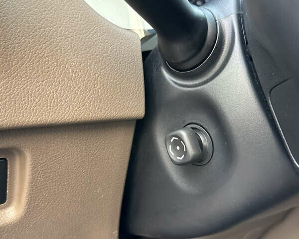 Білий Лексус ГХ, об'ємом двигуна 4.61 л та пробігом 149 тис. км за 30999 $, фото 129 на Automoto.ua