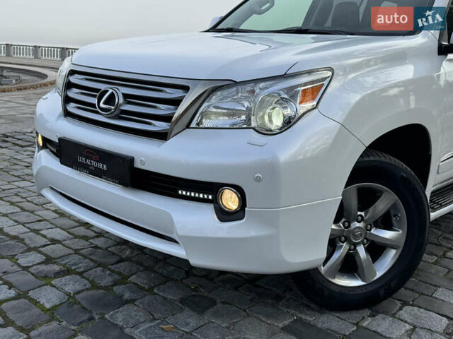 Білий Лексус ГХ, об'ємом двигуна 4.61 л та пробігом 149 тис. км за 30999 $, фото 144 на Automoto.ua