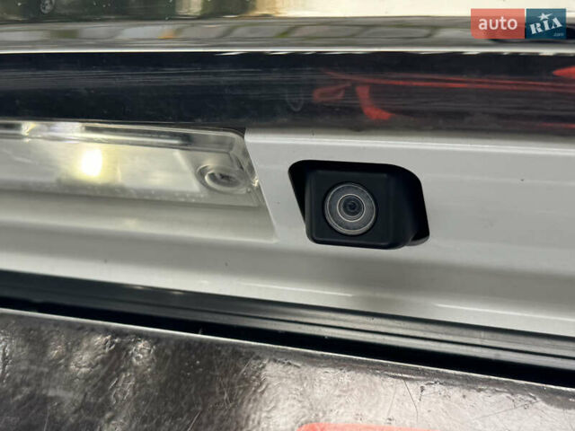 Білий Лексус ГХ, об'ємом двигуна 4.61 л та пробігом 149 тис. км за 30999 $, фото 161 на Automoto.ua