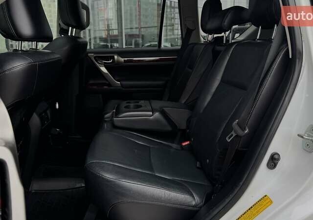 Білий Лексус ГХ, об'ємом двигуна 4.61 л та пробігом 229 тис. км за 24510 $, фото 17 на Automoto.ua