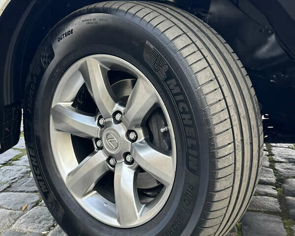 Білий Лексус ГХ, об'ємом двигуна 4.61 л та пробігом 149 тис. км за 30999 $, фото 177 на Automoto.ua