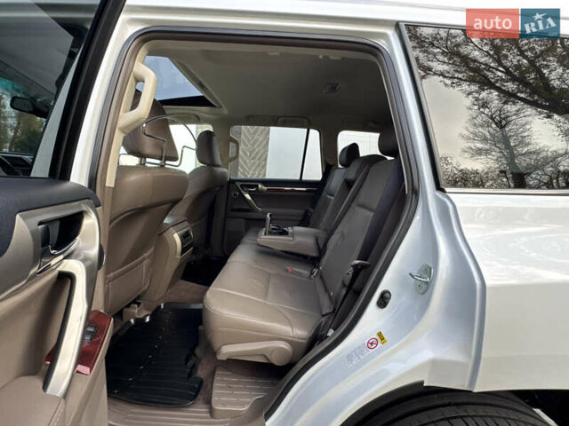 Білий Лексус ГХ, об'ємом двигуна 4.61 л та пробігом 149 тис. км за 30999 $, фото 102 на Automoto.ua