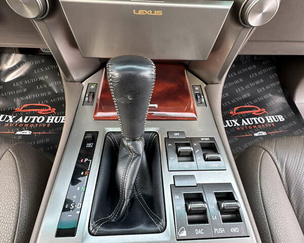 Білий Лексус ГХ, об'ємом двигуна 4.61 л та пробігом 149 тис. км за 30999 $, фото 27 на Automoto.ua