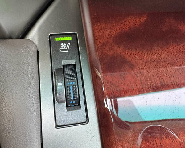 Білий Лексус ГХ, об'ємом двигуна 4.61 л та пробігом 149 тис. км за 30999 $, фото 86 на Automoto.ua