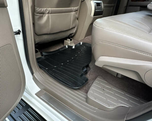 Білий Лексус ГХ, об'ємом двигуна 4.61 л та пробігом 149 тис. км за 30999 $, фото 113 на Automoto.ua