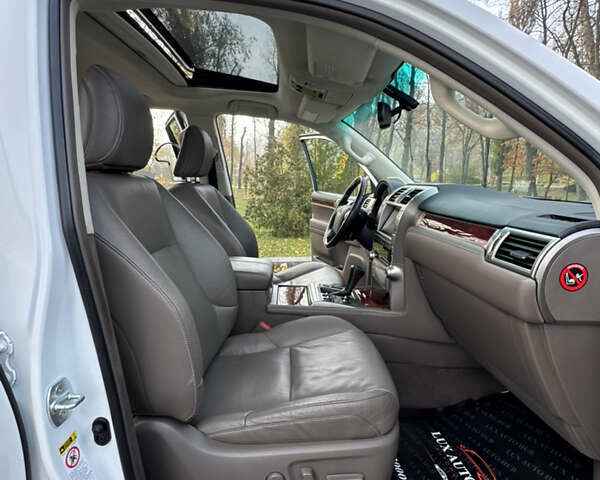 Білий Лексус ГХ, об'ємом двигуна 4.61 л та пробігом 149 тис. км за 30999 $, фото 106 на Automoto.ua