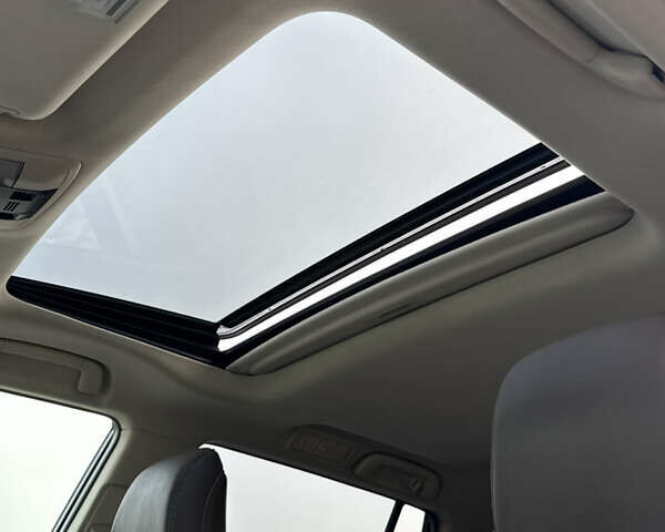 Білий Лексус ГХ, об'ємом двигуна 4.61 л та пробігом 149 тис. км за 30999 $, фото 124 на Automoto.ua