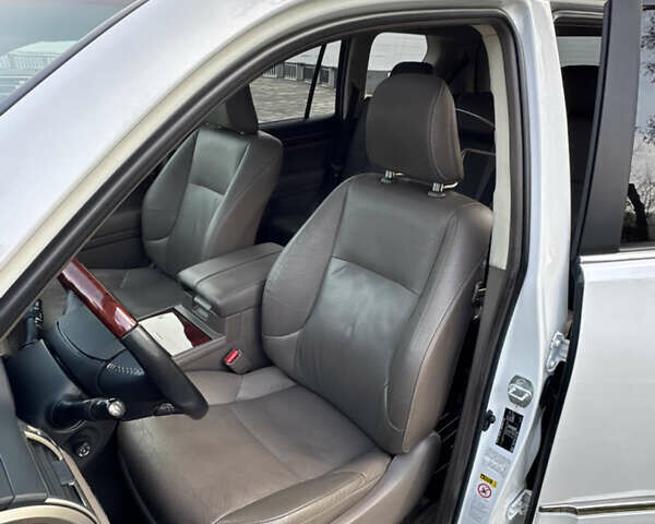 Білий Лексус ГХ, об'ємом двигуна 4.61 л та пробігом 149 тис. км за 30999 $, фото 127 на Automoto.ua