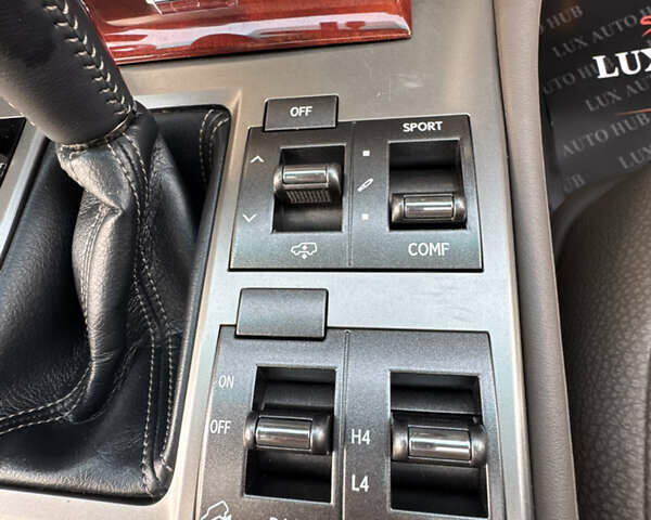 Білий Лексус ГХ, об'ємом двигуна 4.61 л та пробігом 149 тис. км за 30999 $, фото 22 на Automoto.ua