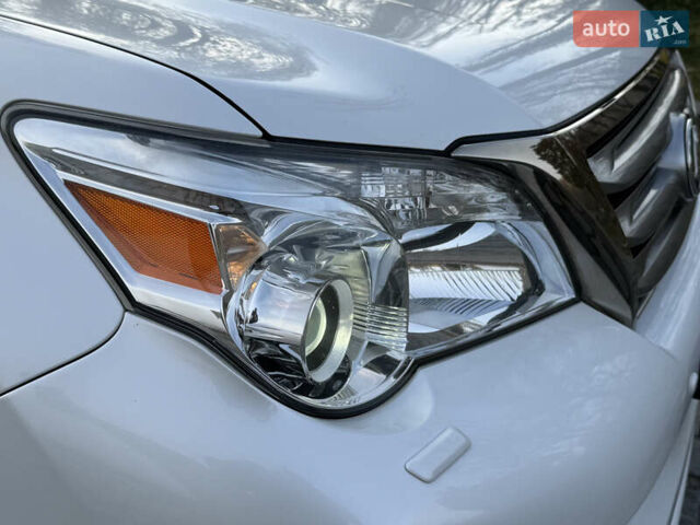 Білий Лексус ГХ, об'ємом двигуна 4.61 л та пробігом 149 тис. км за 30999 $, фото 151 на Automoto.ua