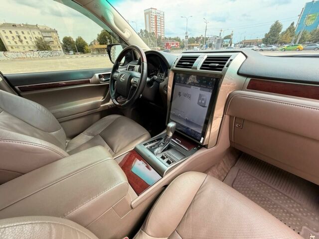 Белый Лексус ГХ, объемом двигателя 4.6 л и пробегом 240 тыс. км за 31999 $, фото 23 на Automoto.ua