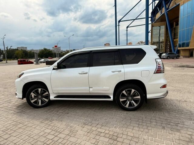 Белый Лексус ГХ, объемом двигателя 4.6 л и пробегом 240 тыс. км за 31999 $, фото 3 на Automoto.ua