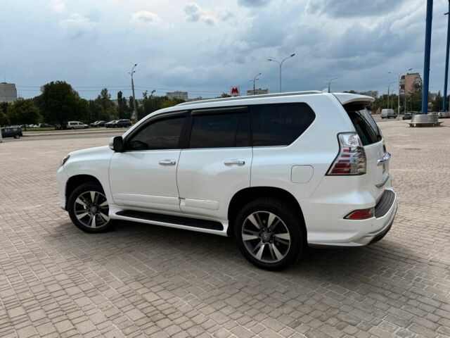 Белый Лексус ГХ, объемом двигателя 4.6 л и пробегом 240 тыс. км за 31999 $, фото 5 на Automoto.ua
