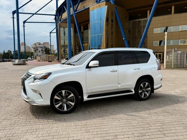 Белый Лексус ГХ, объемом двигателя 4.6 л и пробегом 240 тыс. км за 31999 $, фото 9 на Automoto.ua