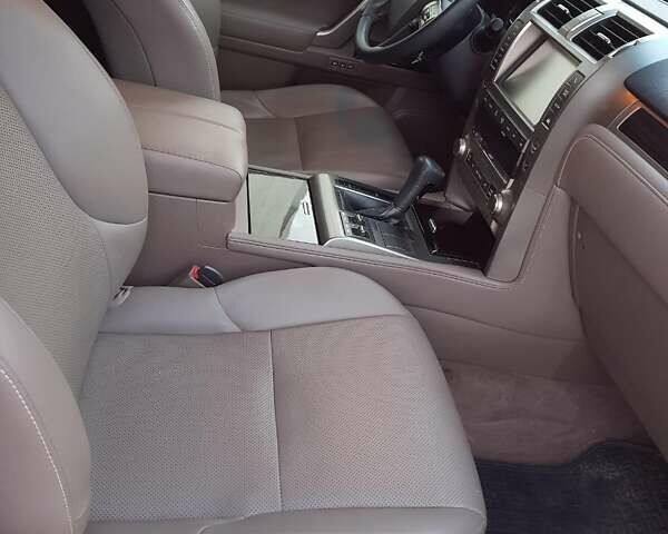 Белый Лексус ГХ, объемом двигателя 4.61 л и пробегом 82 тыс. км за 36000 $, фото 10 на Automoto.ua