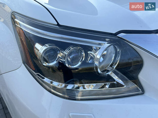 Білий Лексус ГХ, об'ємом двигуна 4.61 л та пробігом 212 тис. км за 29999 $, фото 19 на Automoto.ua