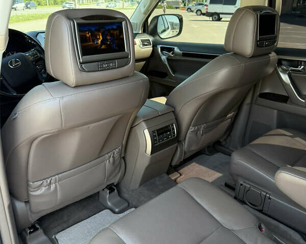 Білий Лексус ГХ, об'ємом двигуна 4.61 л та пробігом 135 тис. км за 32700 $, фото 14 на Automoto.ua