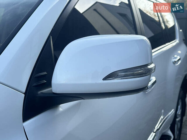 Білий Лексус ГХ, об'ємом двигуна 4.61 л та пробігом 212 тис. км за 29999 $, фото 23 на Automoto.ua