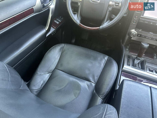 Білий Лексус ГХ, об'ємом двигуна 4.61 л та пробігом 212 тис. км за 29999 $, фото 60 на Automoto.ua